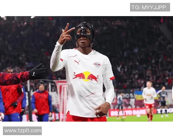 中超精彩对决莱比锡与曼联激战成平局赛后精彩点评引发热议