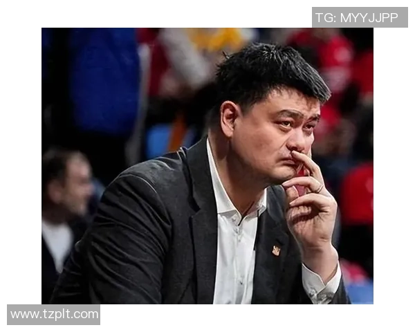 姚明因脚步扭伤缺席比赛球迷期待其早日康复重返赛场