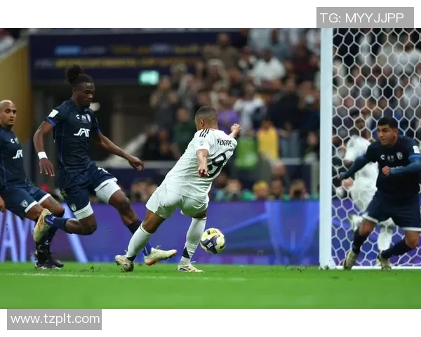 西甲激战皇马小胜AC米兰帽子戏法点燃全场激情