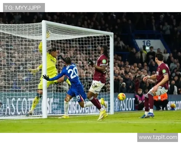 意甲激战切尔西逆转多特蒙德补时绝杀引全场狂欢