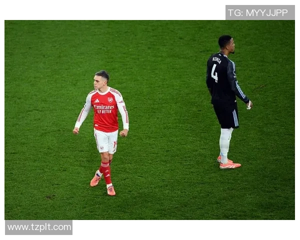 英超焦点战阿森纳逆转那不勒斯引发转会热议与球迷狂欢