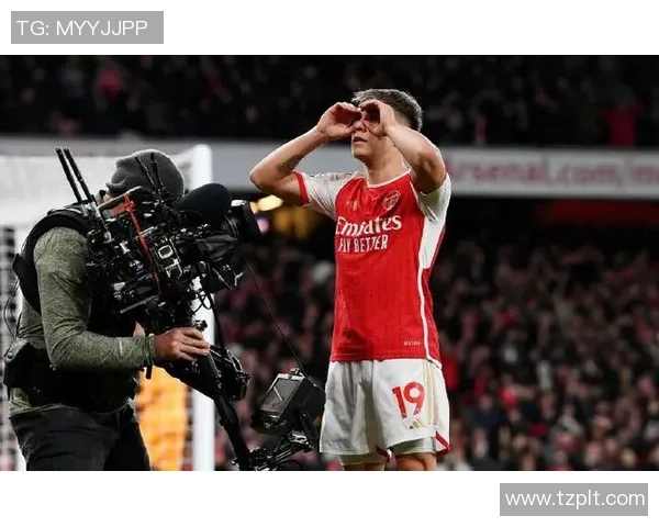 阿森纳在足总杯中以5-1大胜波尔图赛场惊喜瞬间引发热烈反响