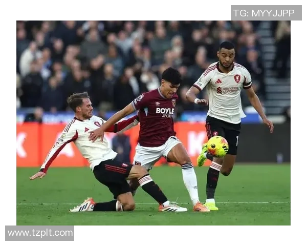 德甲精彩对决利物浦以3-0战胜巴萨全场沸腾瞬间回顾