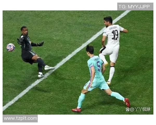 足总杯惊现冷门曼联与尤文图斯激战成平局补时进球引爆全场 足总杯惊现冷门曼联与尤文图斯激战成平局补时进球引爆全场