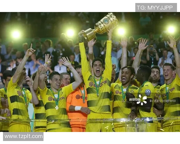 国王杯精彩对决多特蒙德逆转曼联全场沸腾赛后深度解析